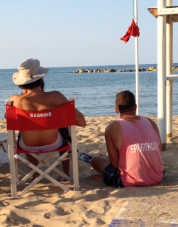 ASPETTANDO IL MARE GROSSO